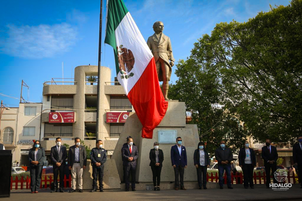 Izamiento de bandera en conmemoración del 108 aniversario luctuoso del General Francisco I Madero y José María Pino Suárez