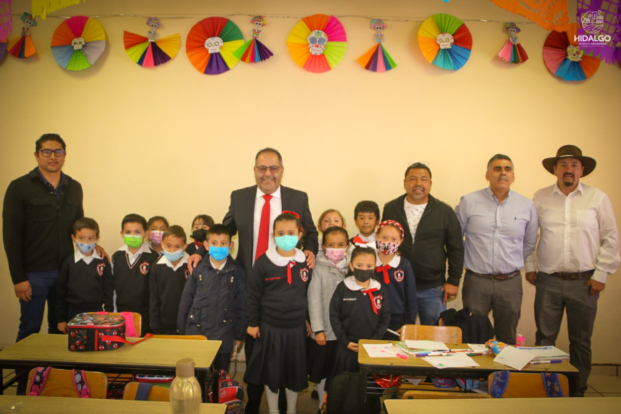 Re habilitación de aulas en la Escuela Primaria Vicente Guerrero
