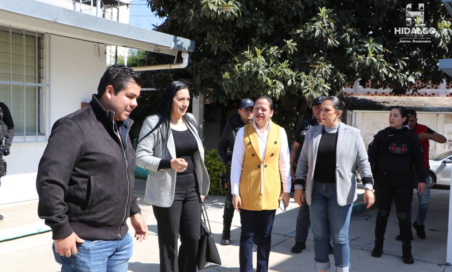 Jeovana Alcántar Baca, visitó la Unidad Básica de Rehabilitación, con el fin de conocer sus necesidades.