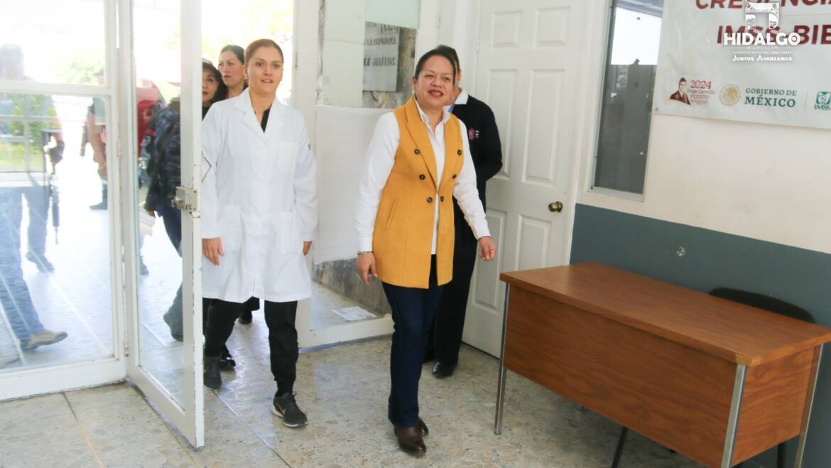Jeovana Alcántar Baca, visitó las instalaciones del Centro de Salud para conocer y evaluar las condiciones que presenta la institución de salud.