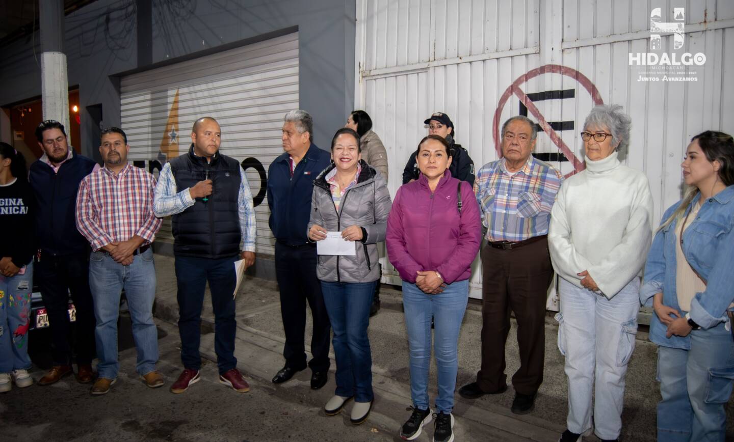 Jeovana Alcántar, inauguró los trabajos del mejoramiento de alumbrado público con luminarias LED en las Calles Francisco I. Madero y Moctezuma.