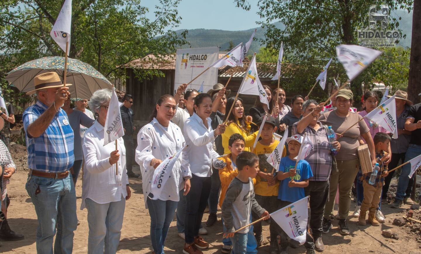 Jeovana Alcántar, arrancó con los trabajos de construcción del puente vehicular e inauguración del drenaje sanitario en calle sin nombre de San Jerónimo.